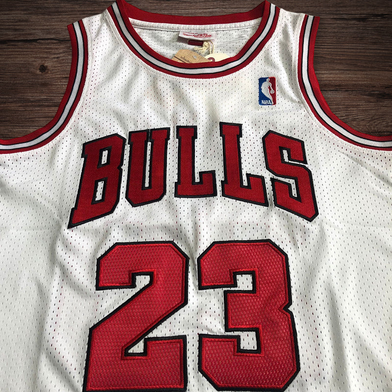 Men’s Chicago Bulls 1997-98 #23 Michael Jordan Jersey White