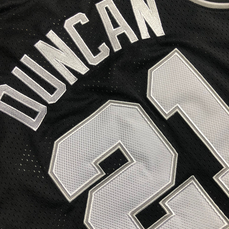 Men’s San Antonio Spurs 2001-02 #21 Duncan Jersey
