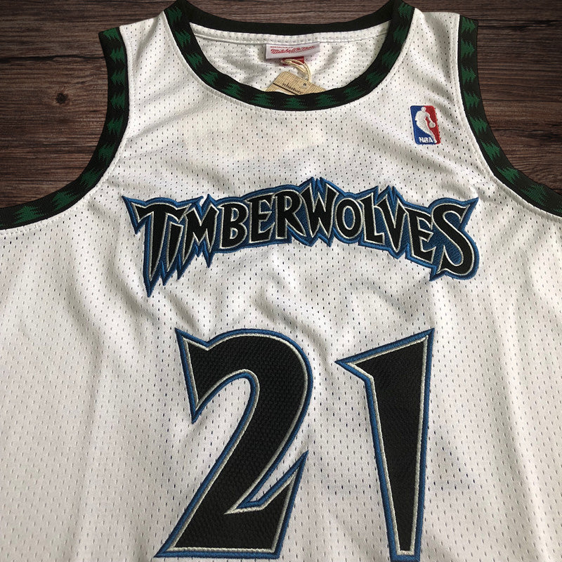 Men’s Minnesota Timberwolves 1997/98 #21 Garnett White Jersey