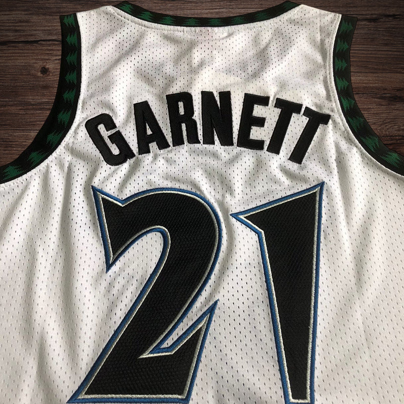 Men’s Minnesota Timberwolves 1997/98 #21 Garnett White Jersey