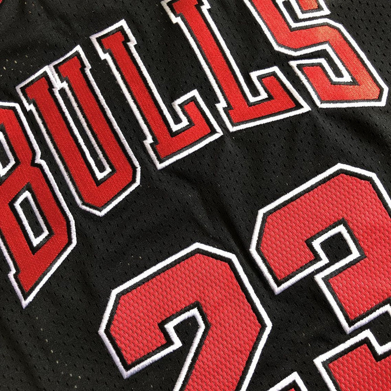 Men’s Chicago Bulls 1997-98 Finals #23 Michael Jordan Jersey Black