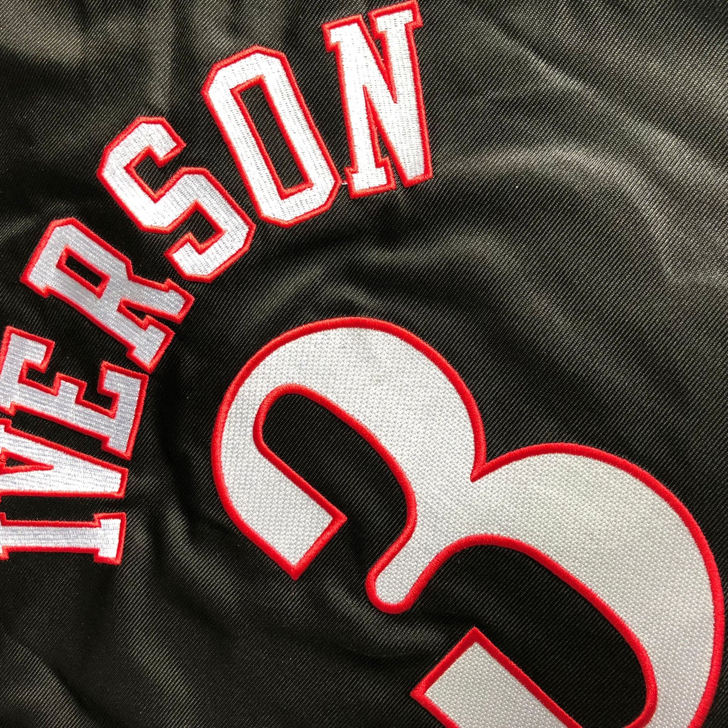 Men’s Sixers 2000-01 NBA Finals #3 Iverson Black jersey