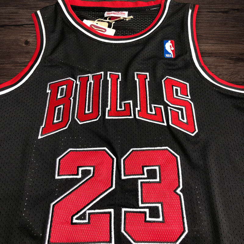 Men’s Chicago Bulls 1997-98 #23 Michael Jordan Jersey Black