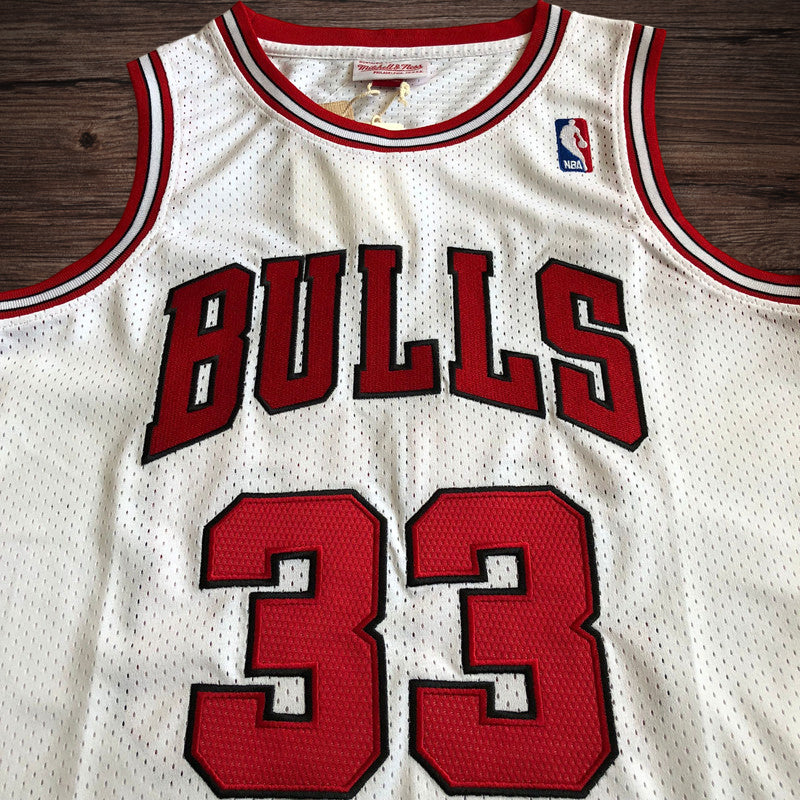 Men’s Chicago Bulls 1997-98 #33 Scottie Pippen Jersey White