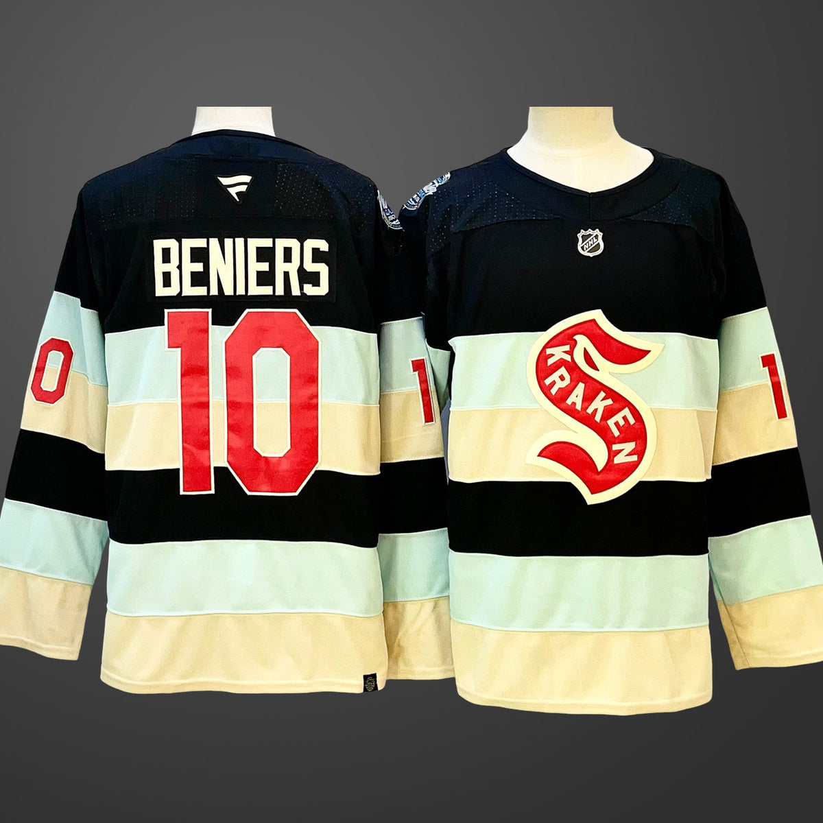 Men’s Seattle Kraken #10 Matty Beniers Deep Sea Blue Winter Classic Stitched Hockey Jersey