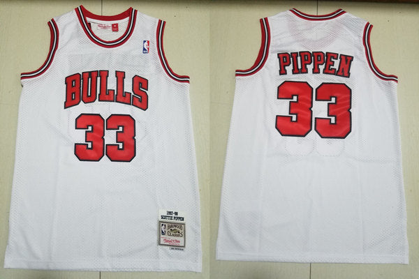 Men’s Chicago Bulls #33 Scottie Pippen White Mitchell & Ness 1997-98 Hardwood Classic Jersey