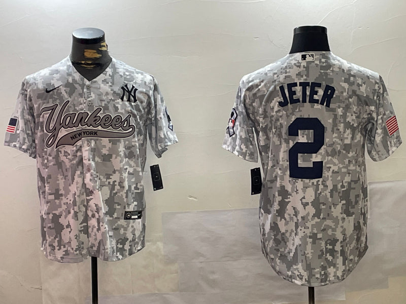 Men’s New York Yankees Derek Jeter #2 Arctic Camo 2024 Salute to Service Limited Jersey