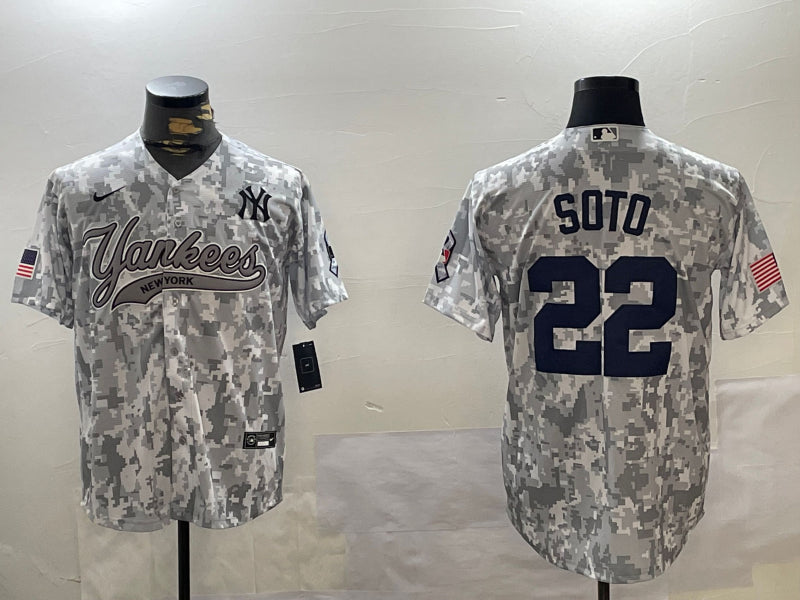 Men’s New York Yankees Juan Soto #22 Arctic Camo 2024 Salute to Service Limited Jersey