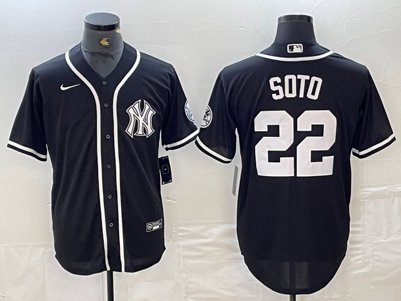 Men’s New York Yankees Juan Soto #22 Black Limited Jersey
