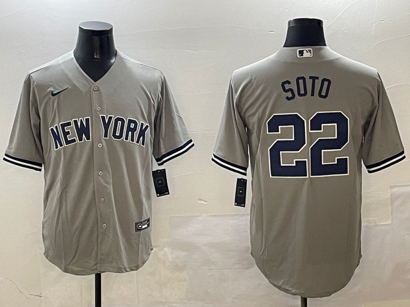 Men’s New York Yankees Juan Soto #22 Gray Jersey
