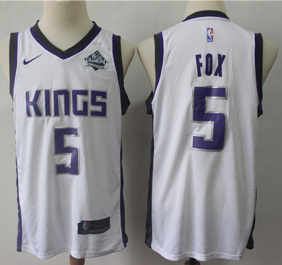Mens Sacramento Kings #5 De’Aaron Fox Nike White Association Edition Jersey